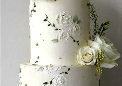 elegant-wedding-cake-design-two-tier-white-roses