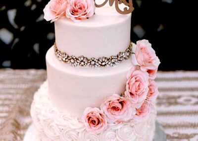 temecula-bakery-custom-wedding-cake-design-pink-roses-three-tier