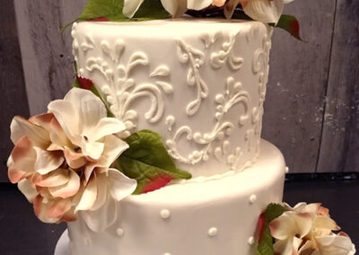 temecula-custom-wedding-cake-design-lace-frosting-ornate-flowers