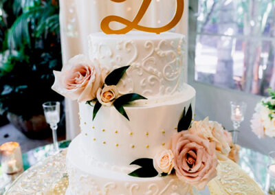 wedding-cake-three-tier-with-letter-D-custom-design-murrieta-bakery